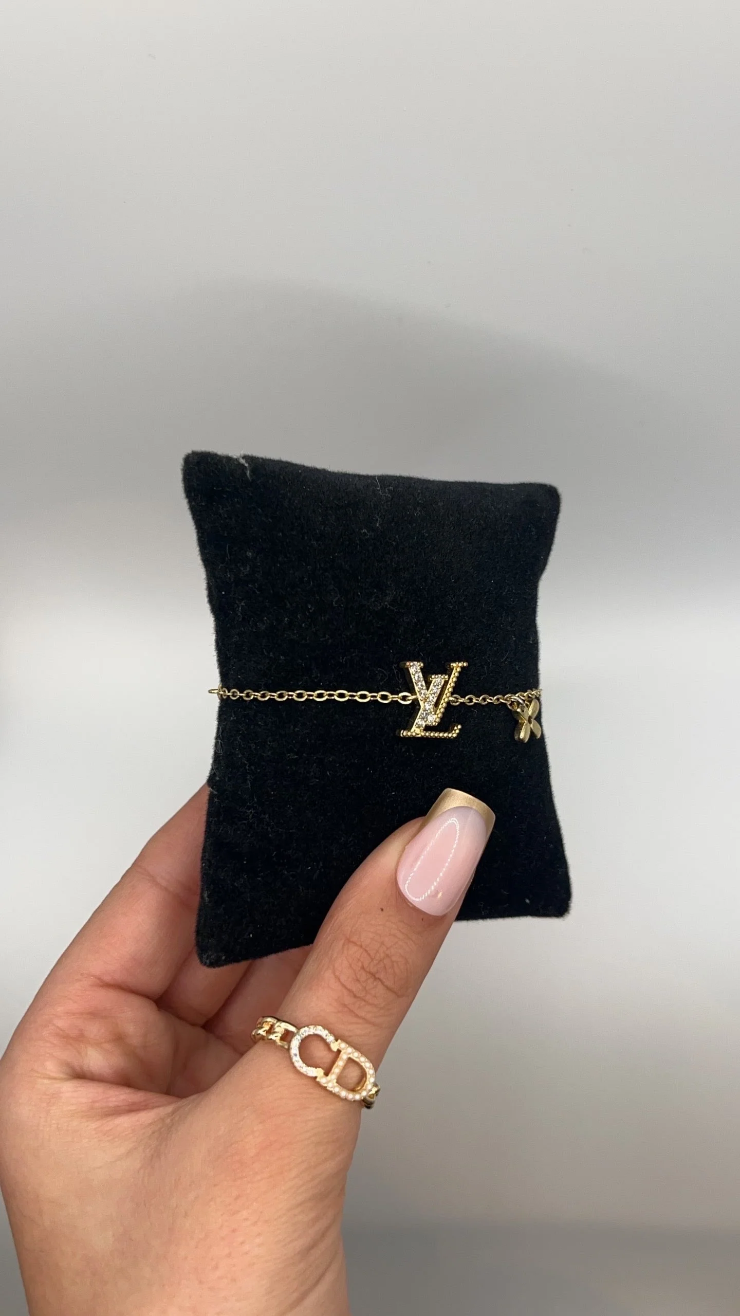 EXCLUSIVE | LV Bracelet - Image 2