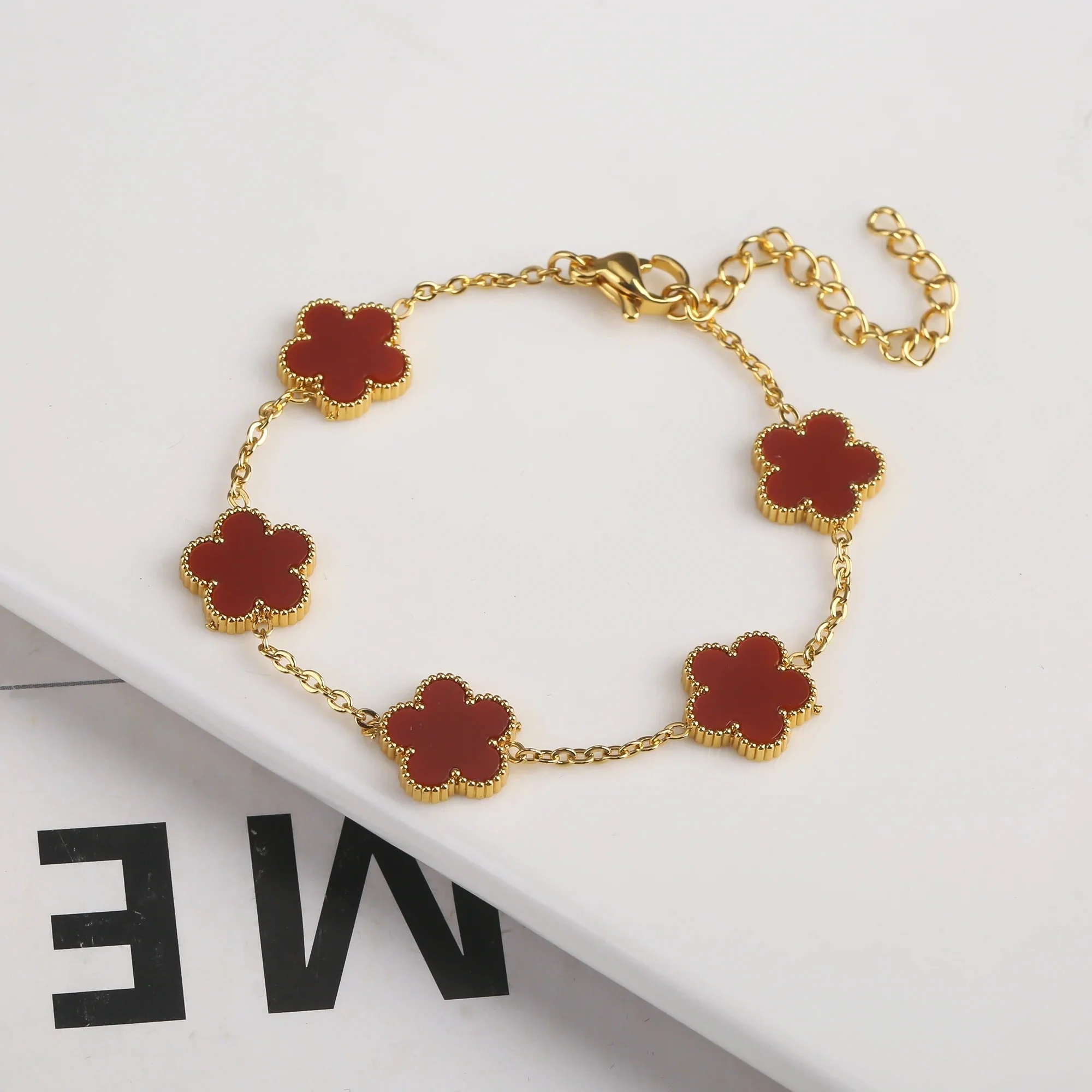 CLOVER | Red Bracelet - Image 5
