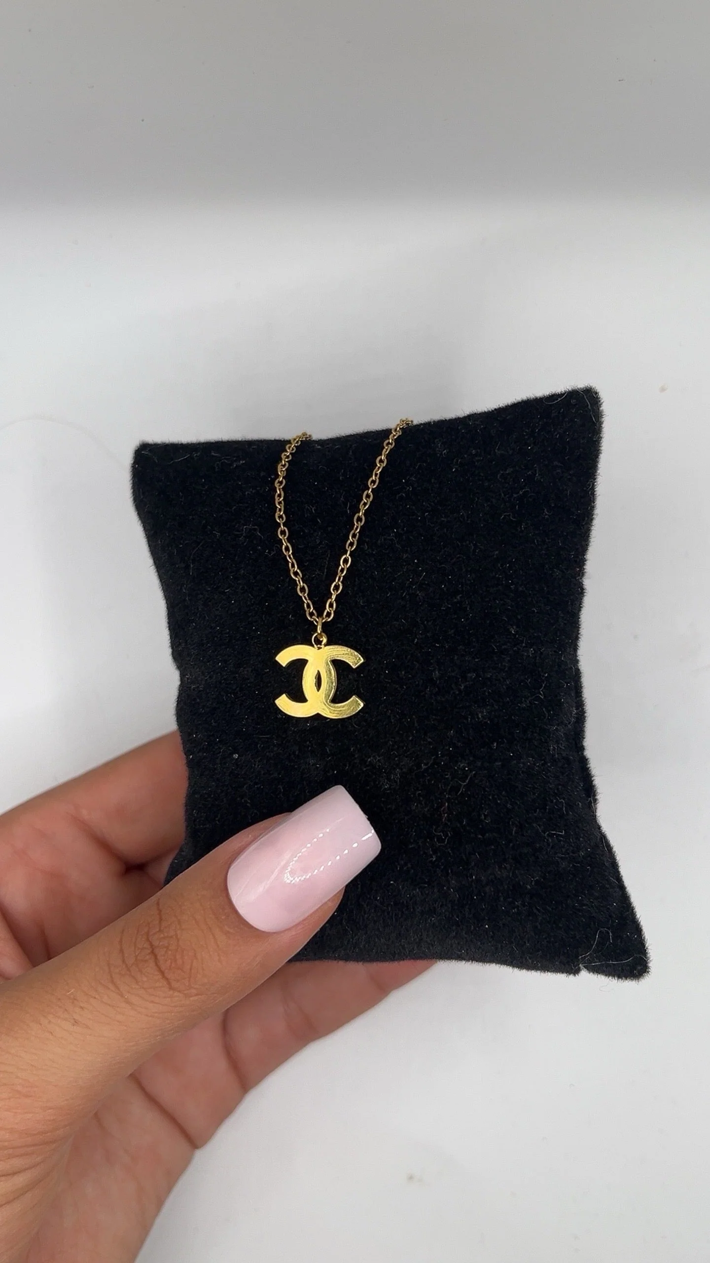 EXCLUSIVE | CC Necklace - Image 3